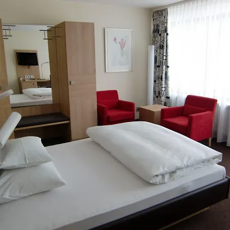 Dekra Congresshotel Wart אלטנשטיג