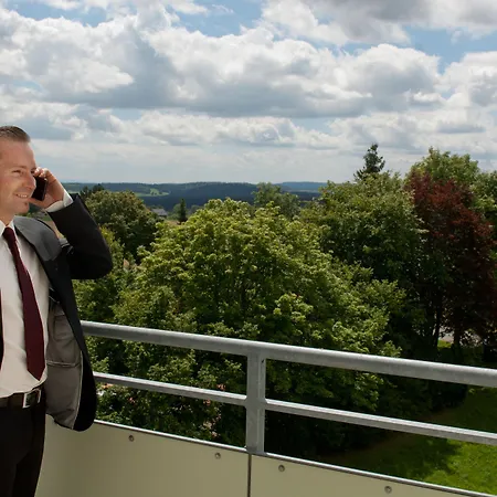 מלון Dekra Congresshotel Wart