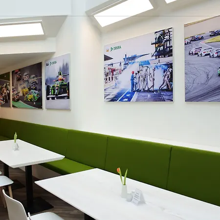 Hotel Dekra Congresshotel Wart