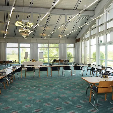 מלון Dekra Congresshotel Wart אלטנשטיג