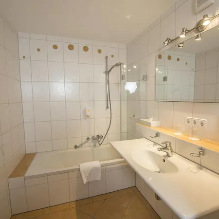 Dekra Congresshotel Wart Altensteig