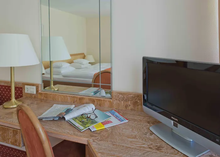 Hotel Dekra Congresshotel Wart 3*