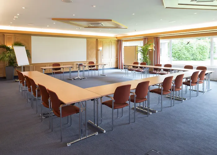 Hotel Dekra Congresshotel Wart 3*